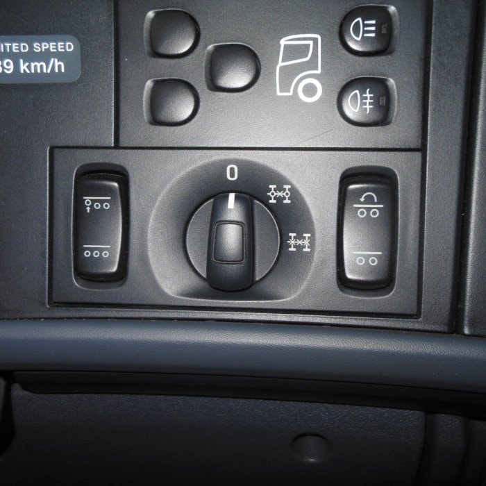 SCANIA 16 R 580, V8, 8X4, 164.000 KG, TO