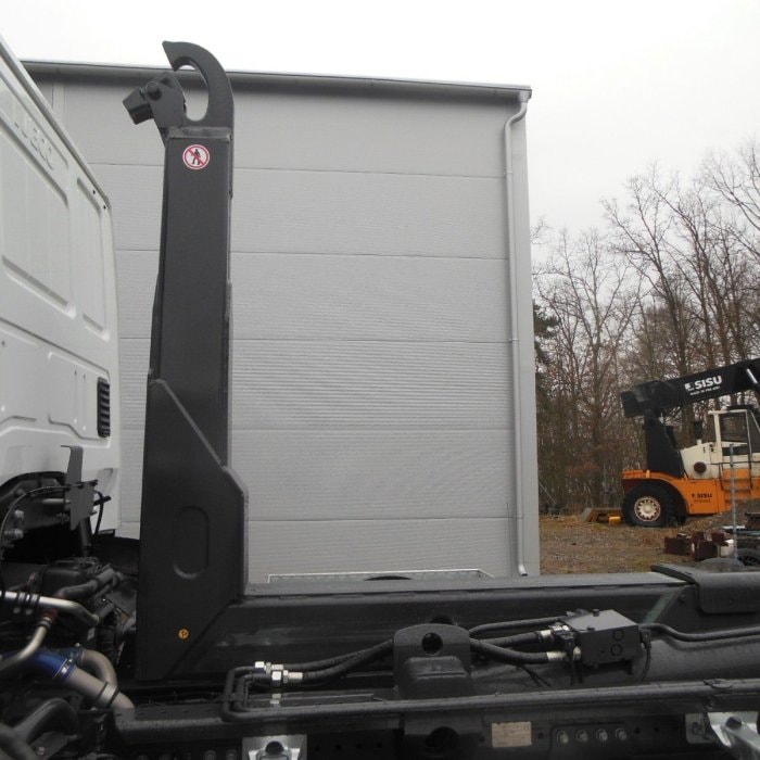 IVECO X-WAY AD 280X46, 6X2, STEERED/LIFT AXLE, TNH 20T, IMMEDIATE!