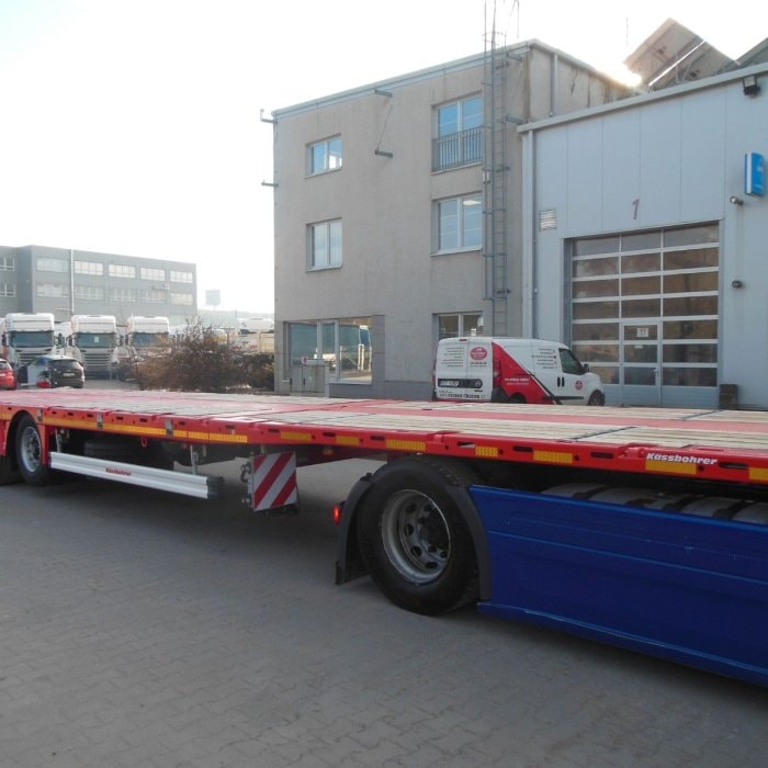 Kässbohrer K.SPA M 3, MEGA-PLATO-TELESKOP 7m návěs pro nákladní přepravu