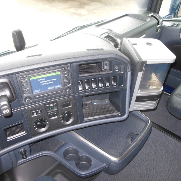 SCANIA R450, SCR BEZ EGR, RETARDÉR, NEZÁVISLÁ KLIMATIZACE, PLNÉ VZDUCHOVÉ ODPRUŽENÍ