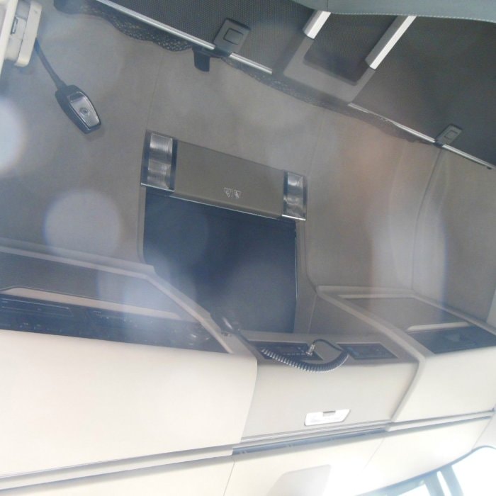 VOLVO FH 13/500, Globe XL, nezávislá klima