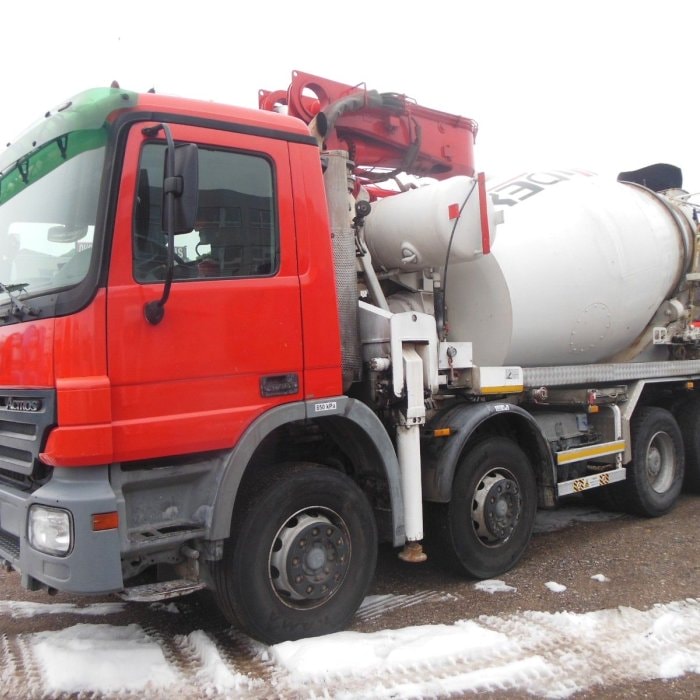 MERCEDES-BENZ ACTROS 3241, LIEBHERR 7m3, PUTZMEISTER PUMP 24m
