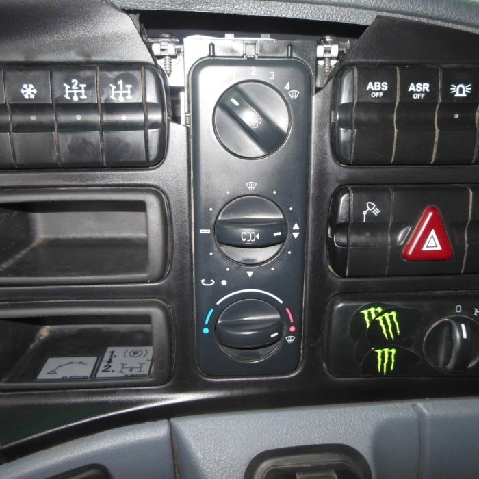 MERCEDES-BENZ ACTROS 3241, LIEBHERR 7m3, PUTZMEISTER PUMP 24m