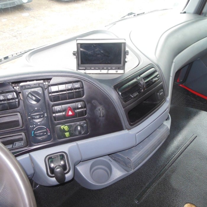 MERCEDES-BENZ ACTROS 3241, LIEBHERR 7m3, PUTZMEISTER PUMP 24m