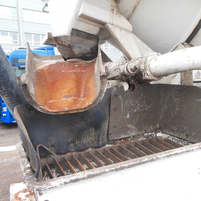 MERCEDES-BENZ ACTROS 3241, LIEBHERR 7m3, PUTZMEISTER PUMP 24m