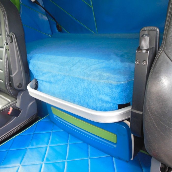 SCANIA R520, V8, TOP STAV!!