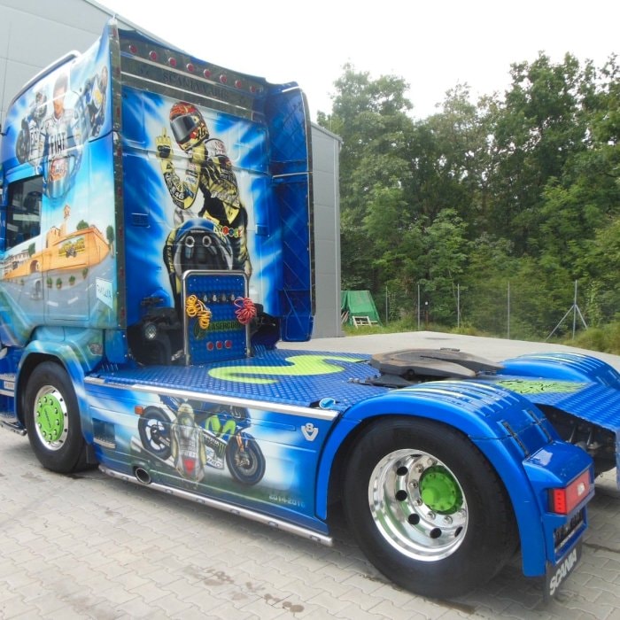 SCANIA R520, V8, TOP STAV!!