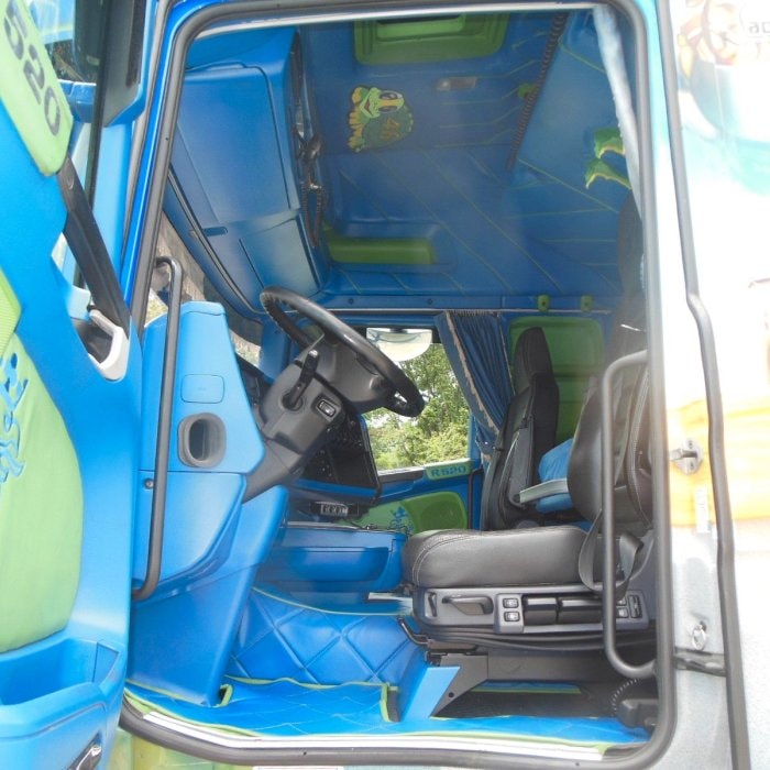 SCANIA R520, V8, TOP STAV!!