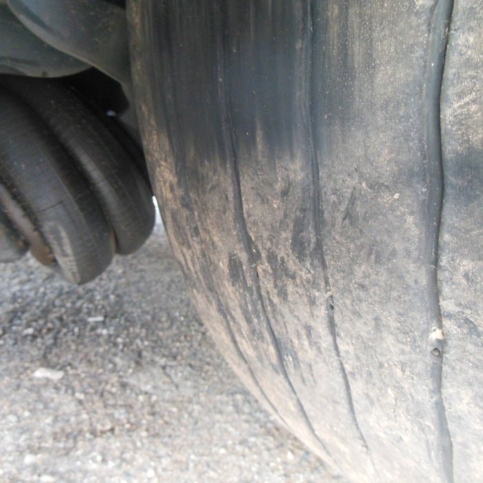 SCHMITZ SCB, BOX NA PALETY, ZDVIHACÍ NÁPRAVA