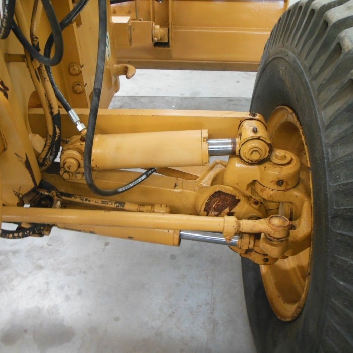 Caterpillar Grader 12 H NA + Riper