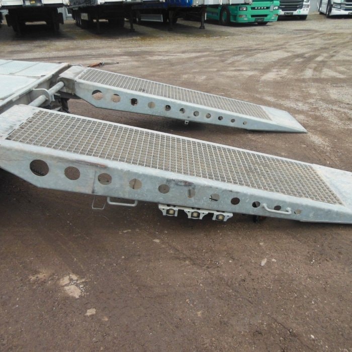 Özsan Treyler, MRYL2 návěs pro nákladní dopravu