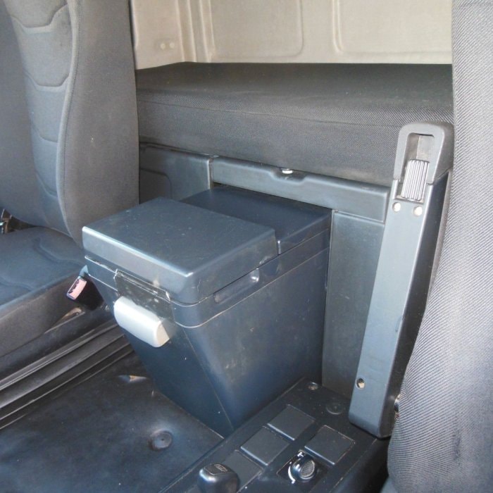 IVECO EUROCARGO 120E25, VOLL LUFT, PRITSCHE 9,1 M!!!