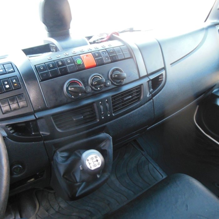 IVECO EUROCARGO 120E25, VOLL LUFT, PRITSCHE 9,1 M!!!