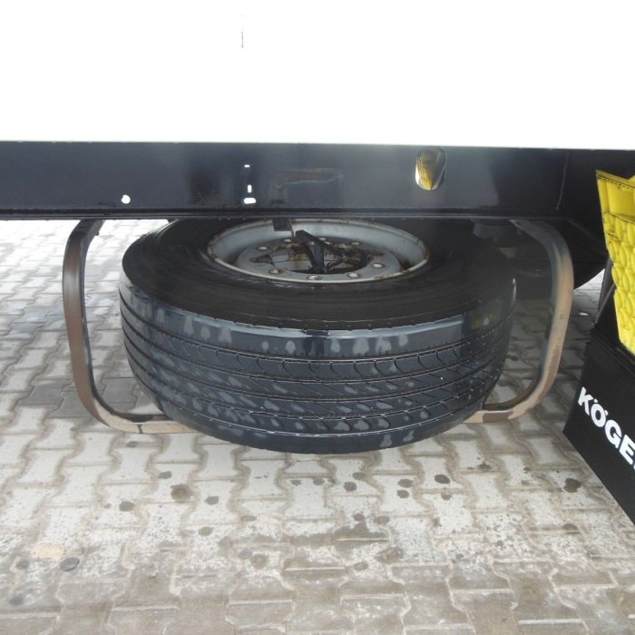 KOEGEL SVT 24, DVOUPODLAŽNÍ, CHLADICÍ JEDNOTKA CARRIER VECTOR 1550