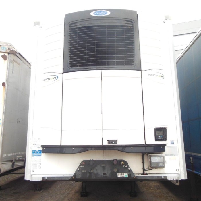 KOEGEL SVT 24, DVOUPODLAŽNÍ, CHLADICÍ JEDNOTKA CARRIER VECTOR 1550