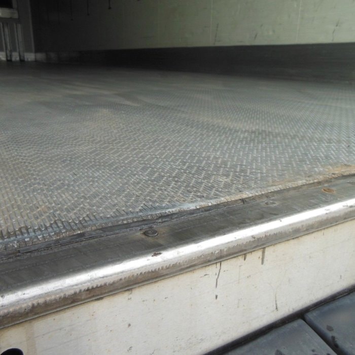 KOEGEL SVT 24, DVOUPODLAŽNÍ, CHLADICÍ JEDNOTKA CARRIER VECTOR 1550