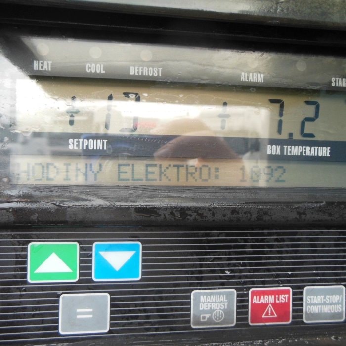 KOEGEL SVT 24, DVOUPODLAŽNÍ, CHLADICÍ JEDNOTKA CARRIER VECTOR 1550