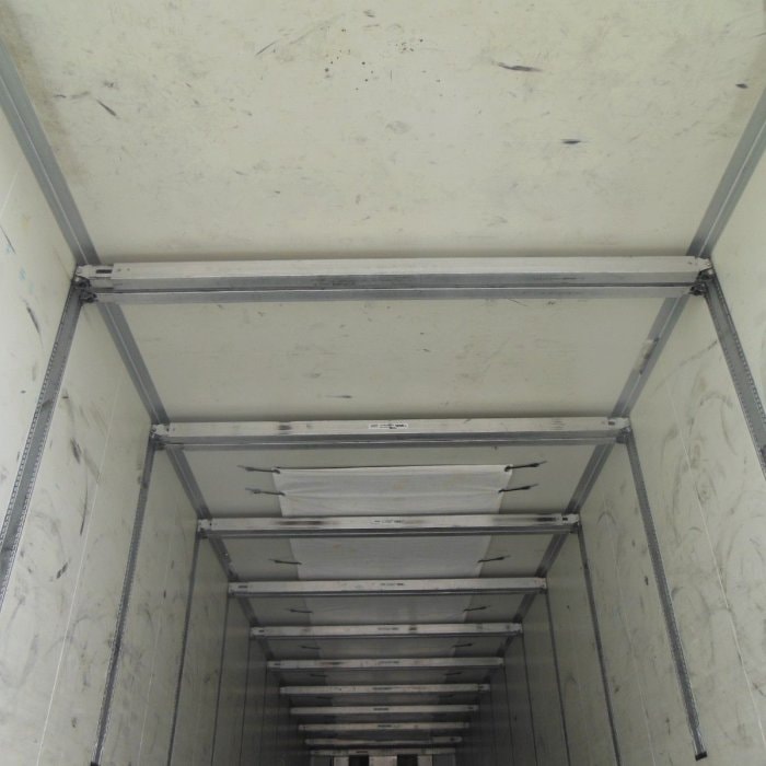 KOEGEL SVT 24, DVOUPODLAŽNÍ, CHLADICÍ JEDNOTKA CARRIER VECTOR 1550