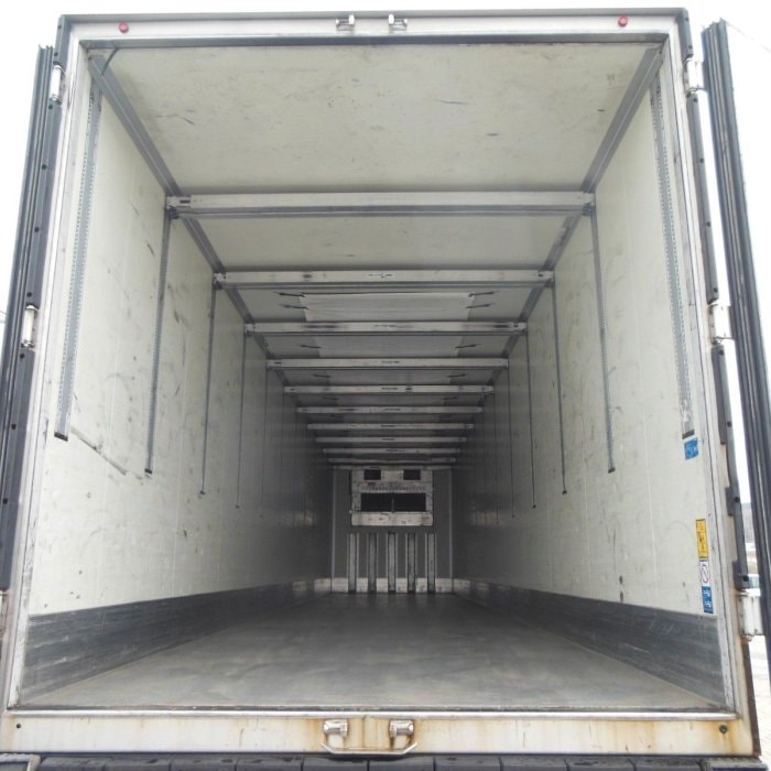 KOEGEL SVT 24, DVOUPODLAŽNÍ, CHLADICÍ JEDNOTKA CARRIER VECTOR 1550