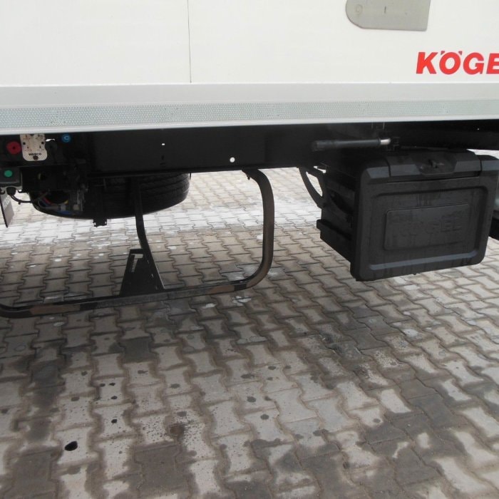 KOEGEL SVT 24, DVOUPODLAŽNÍ, CHLADICÍ JEDNOTKA CARRIER VECTOR 1550