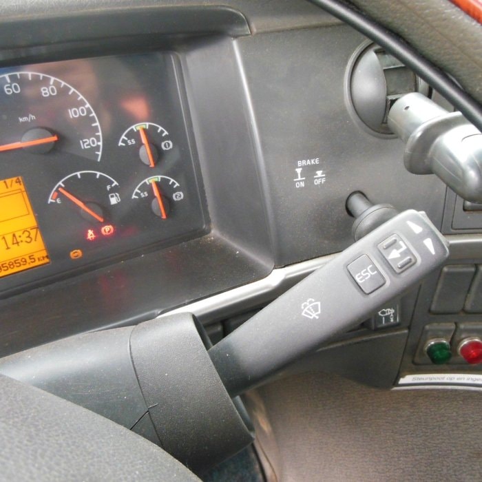 VOLVO FM 9/260, 4X4, САМОСВАЛ S3, PALFINGER PK 12002