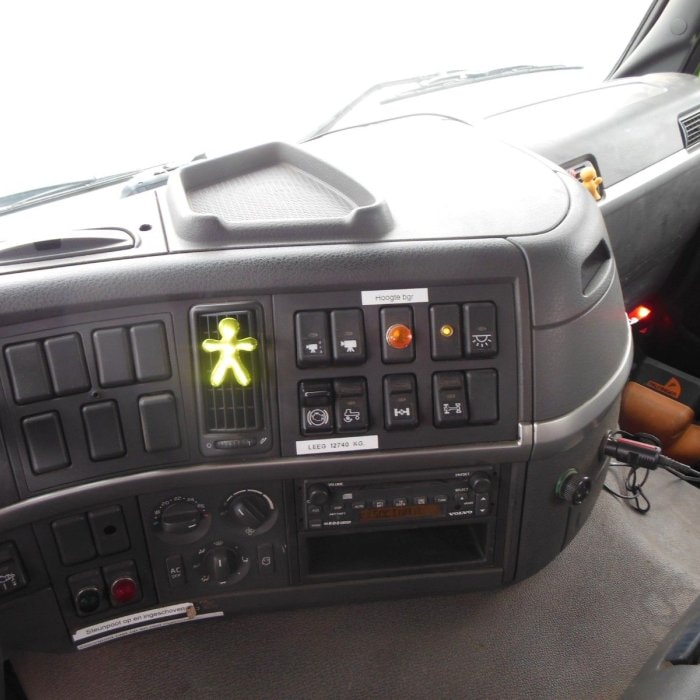 VOLVO FM 9/260, 4X4, САМОСВАЛ S3, PALFINGER PK 12002