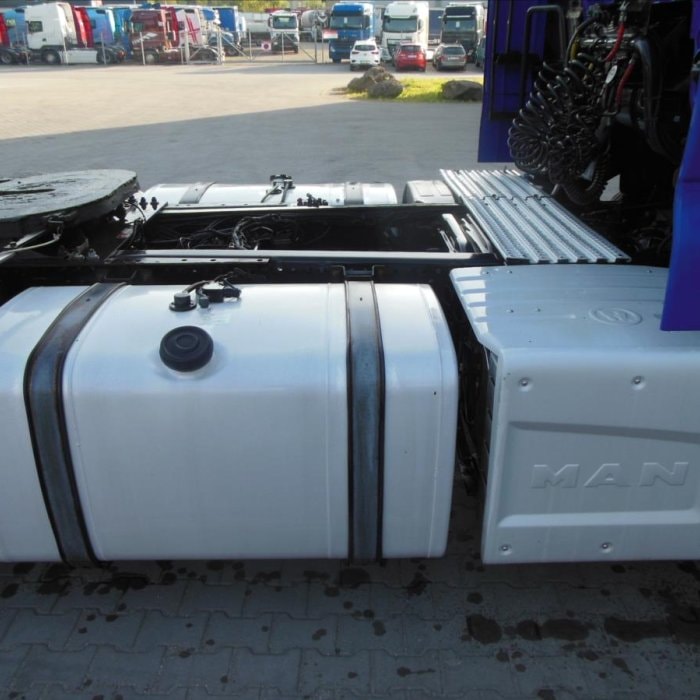 MAN TGX 18.480 BLS, Manuál, Standart