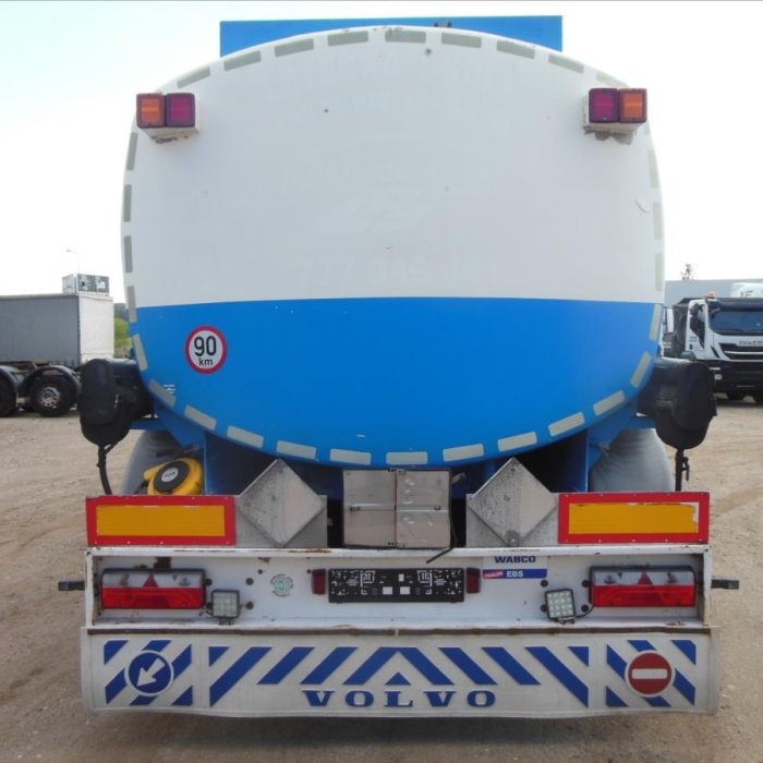 Willig-Haller, 24.589 l, 4 komory návěs pro nákladní přepravu