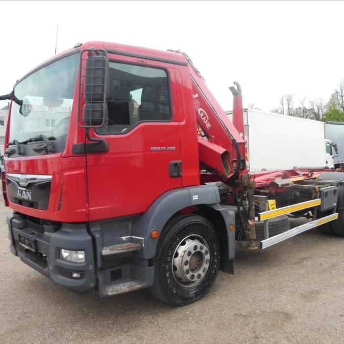 MAN TGM 18.290, Ruka HYVA HB100X