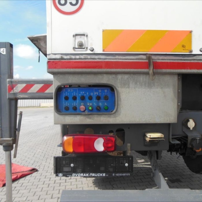 Renault Midlum 220.14,4x4, plošina čela Tel 18, izolovaná