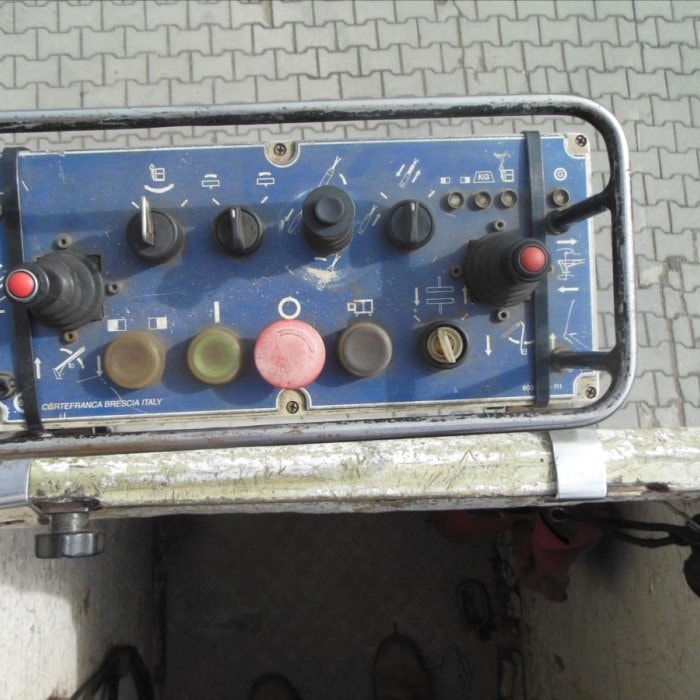 Renault Midlum 220.14,4x4, plošina čela Tel 18, izolovaná