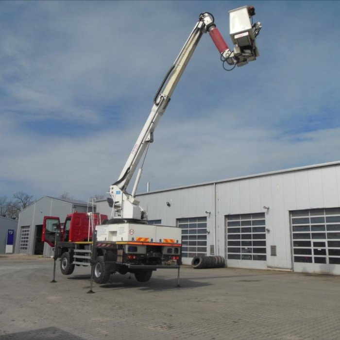 Renault Midlum 220.14,4x4, plošina čela Tel 18, izolovaná