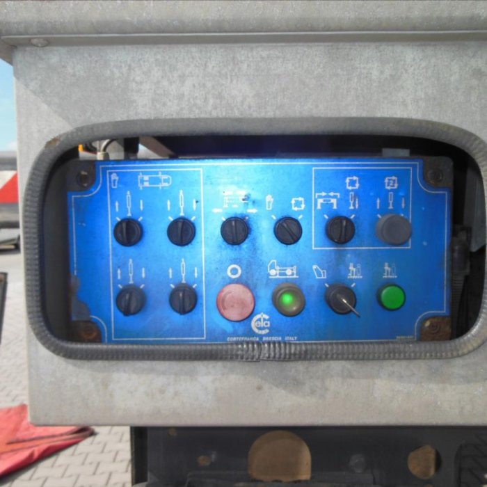 Renault Midlum 220.14,4x4, plošina čela Tel 18, izolovaná