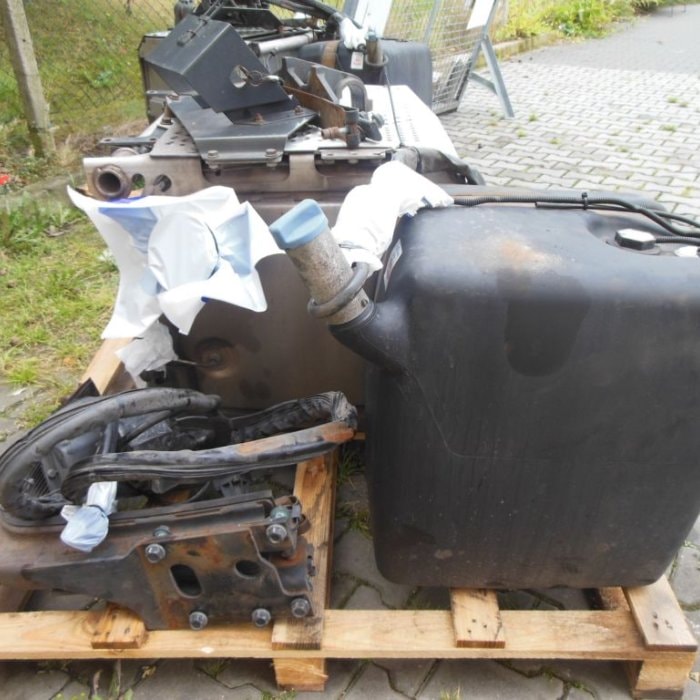 Mercedes-Benz 12 Actros 1844, 9 kompletních sad