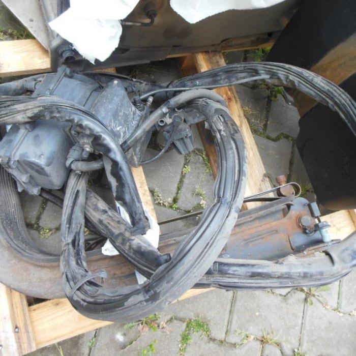 Mercedes-Benz 12 Actros 1844, 9 kompletních sad