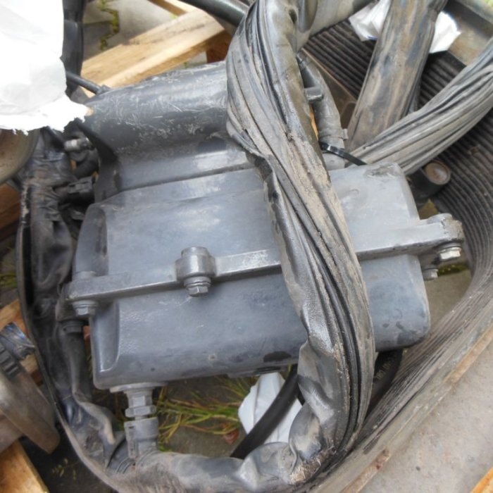 Mercedes-Benz 12 Actros 1844, 9 kompletních sad