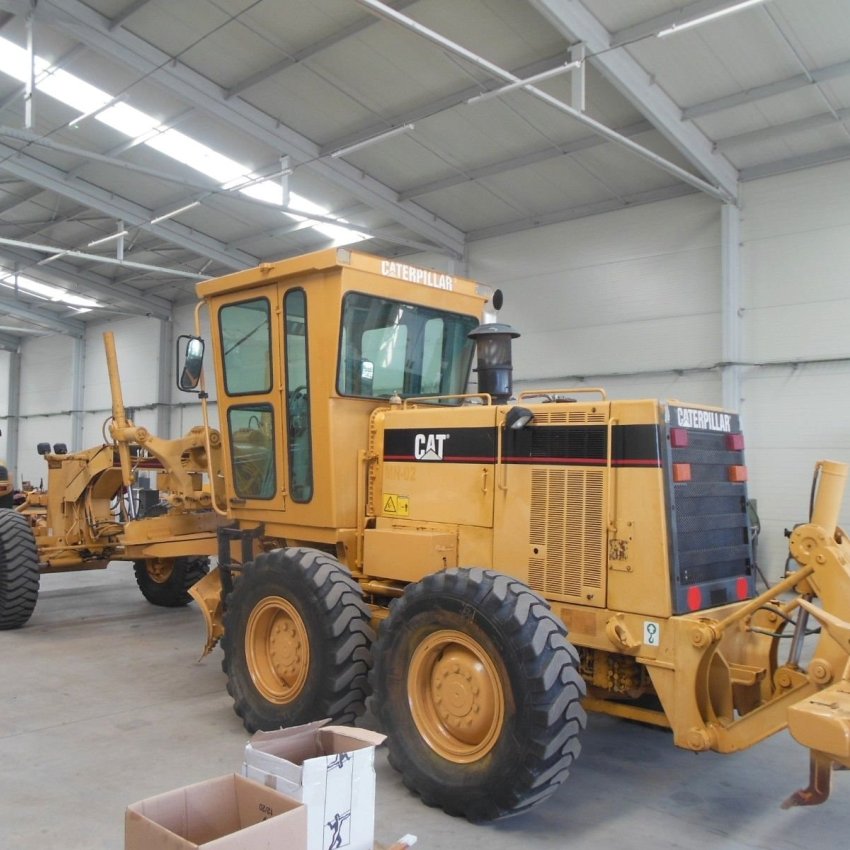 Caterpillar Grader 12 H NA + Riper
